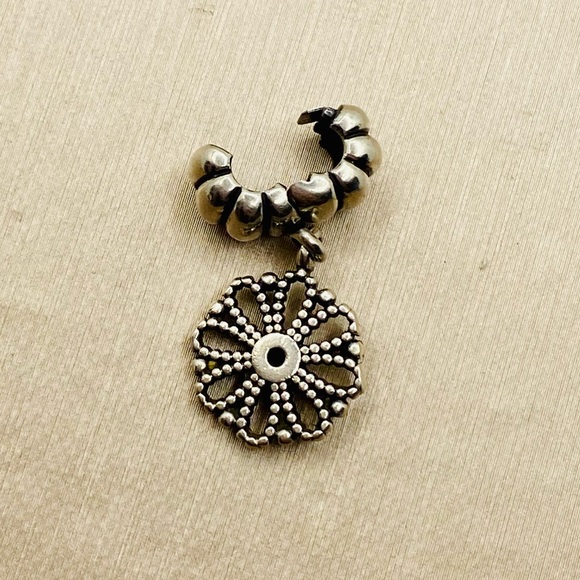 EUC Pandora 790874CZK Sterling Silver & 14k Yellow Gold Lace Flower Dangle Clip - Picture 5 of 7